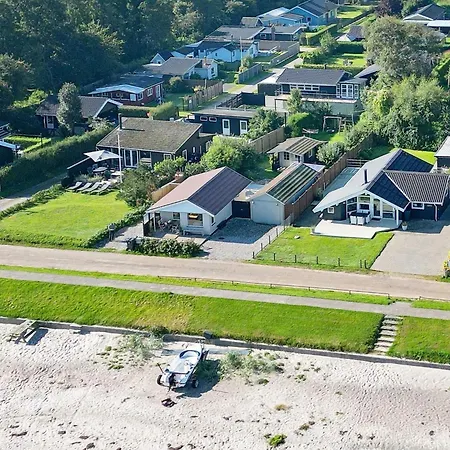6 Person Holiday In Hébergement de vacances Otterup